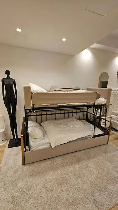 Apartment Ug Neubau City Wohnung - Pool, Gym, Zweites Bad Extra Buchbar Munich Germany