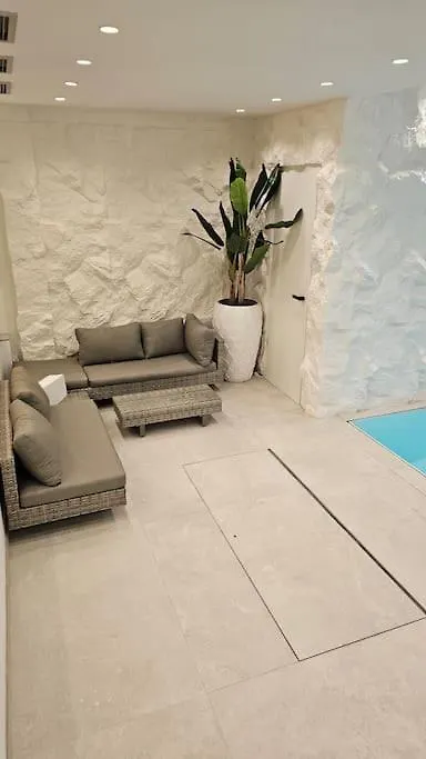 Ug Neubau City Wohnung - Pool, Gym, Zweites Bad Extra Buchbar Munich 0*,  Germany