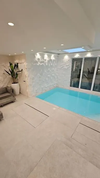 Ug Neubau City Wohnung - Pool, Gym, Zweites Bad Extra Buchbar Munich 0*,  Germany
