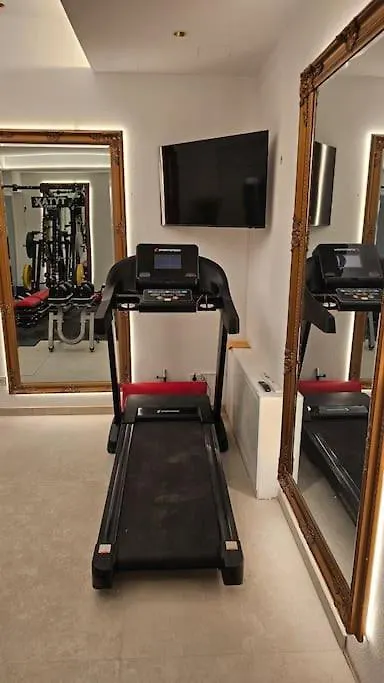 Apartment Ug Neubau City Wohnung - Pool, Gym, Zweites Bad Extra Buchbar Munich