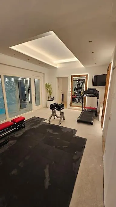 Ug Neubau City Wohnung - Pool, Gym, Zweites Bad Extra Buchbar Münih