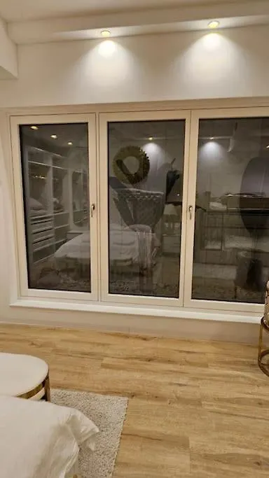 Ug Neubau City Wohnung - Pool, Gym, Zweites Bad Extra Buchbar Münih